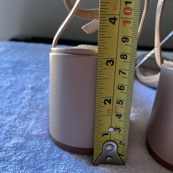 Steve Madden Women's Tan Block Heel Sandals - Picture 11 of 11